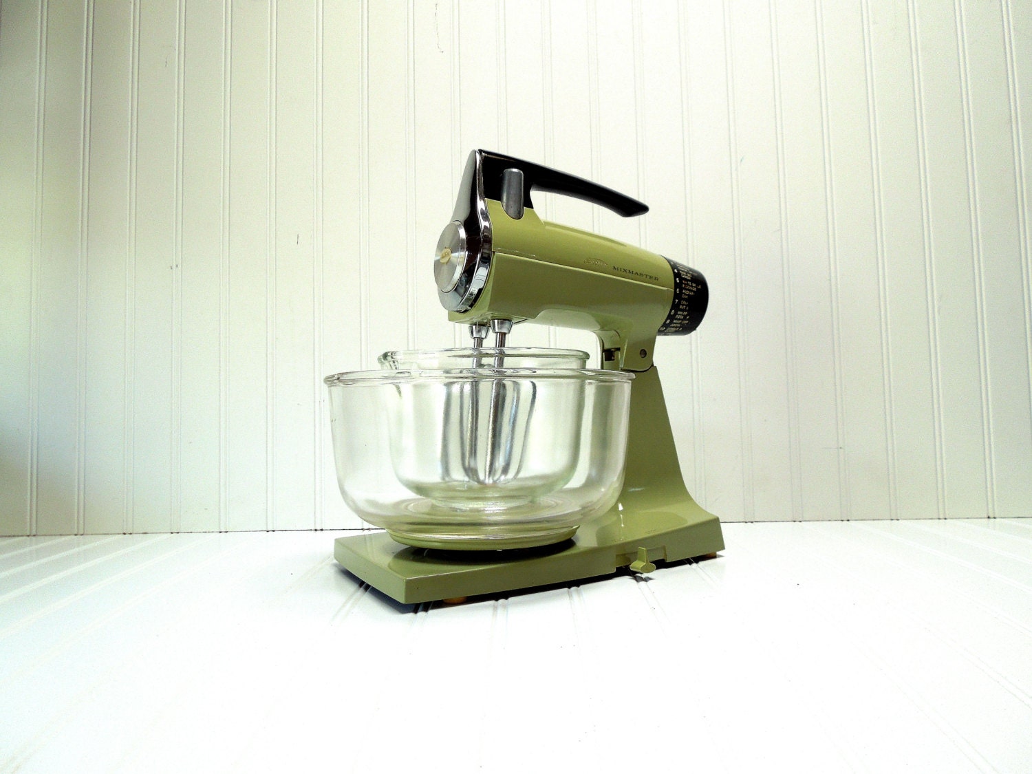 Sunbeam Mixmaster Avocado Green Vintage 1960s 12 Speed Sunbeam