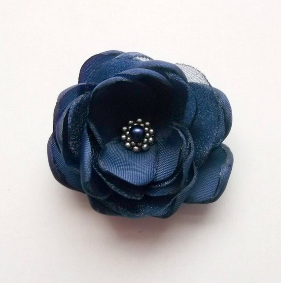 Small Navy blue flower Bridesmaids hair accessories Table