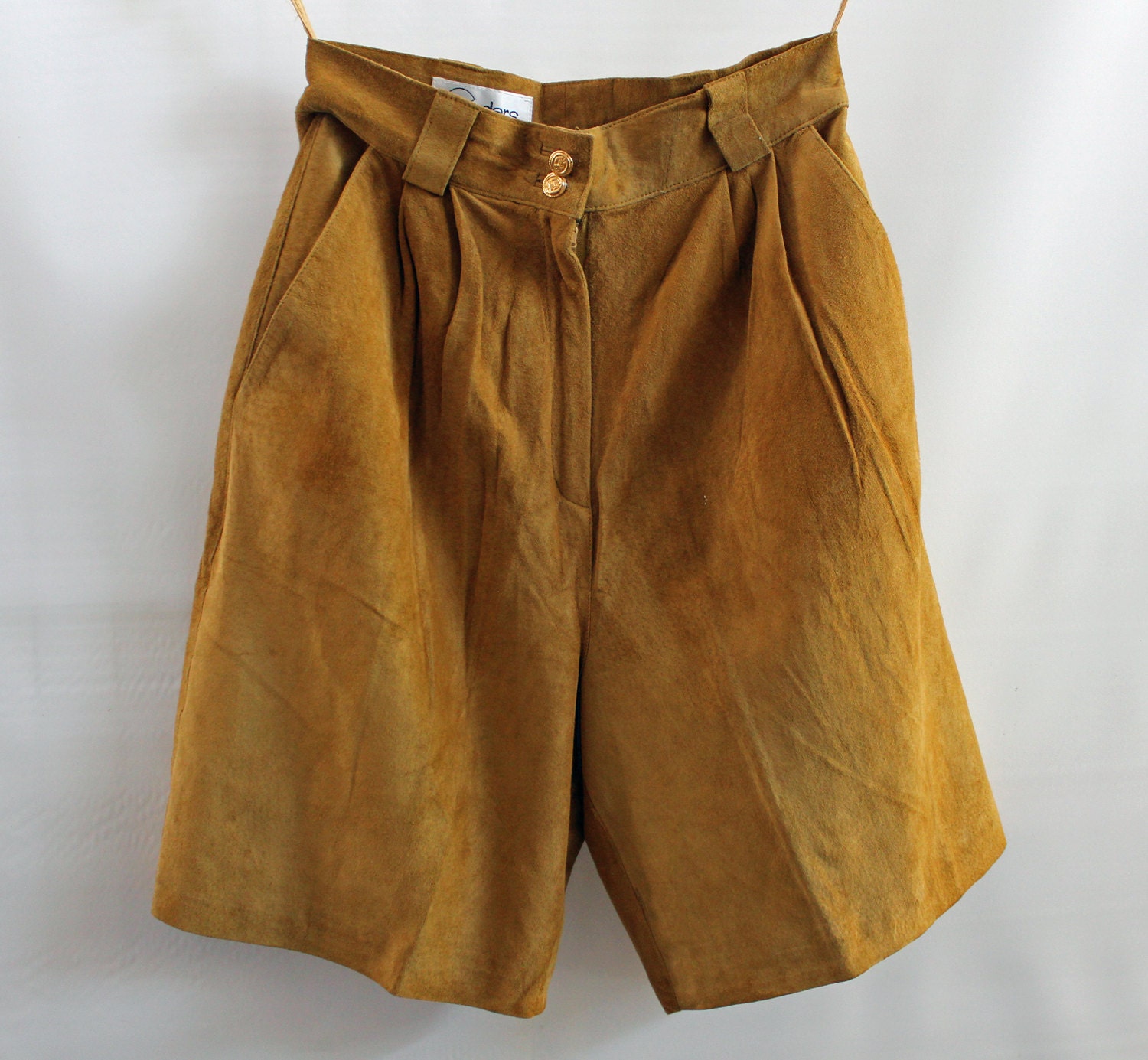 1980s Suede Walking Shorts / Size 10 / Gold / by ChicChixVintage