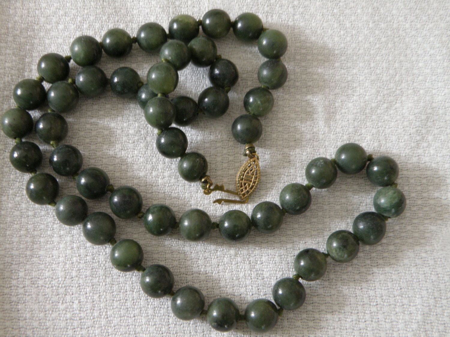 Vintage Jade Necklace with Sterling Silver Clasp 19 inch