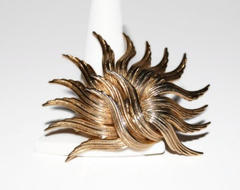 Vintage 1960's Gold Tone Swirly Brooch, Costume Jewelry