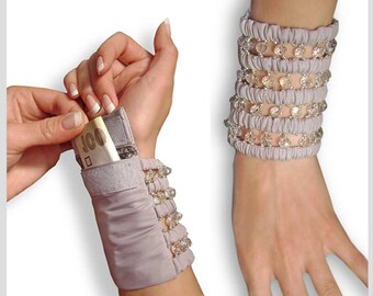 Wide bracelet with a secret . Bracelet purse . Bracelet for money . Secret bracelet . Light gray wide bracelet . money cuff . Wrist Wallet