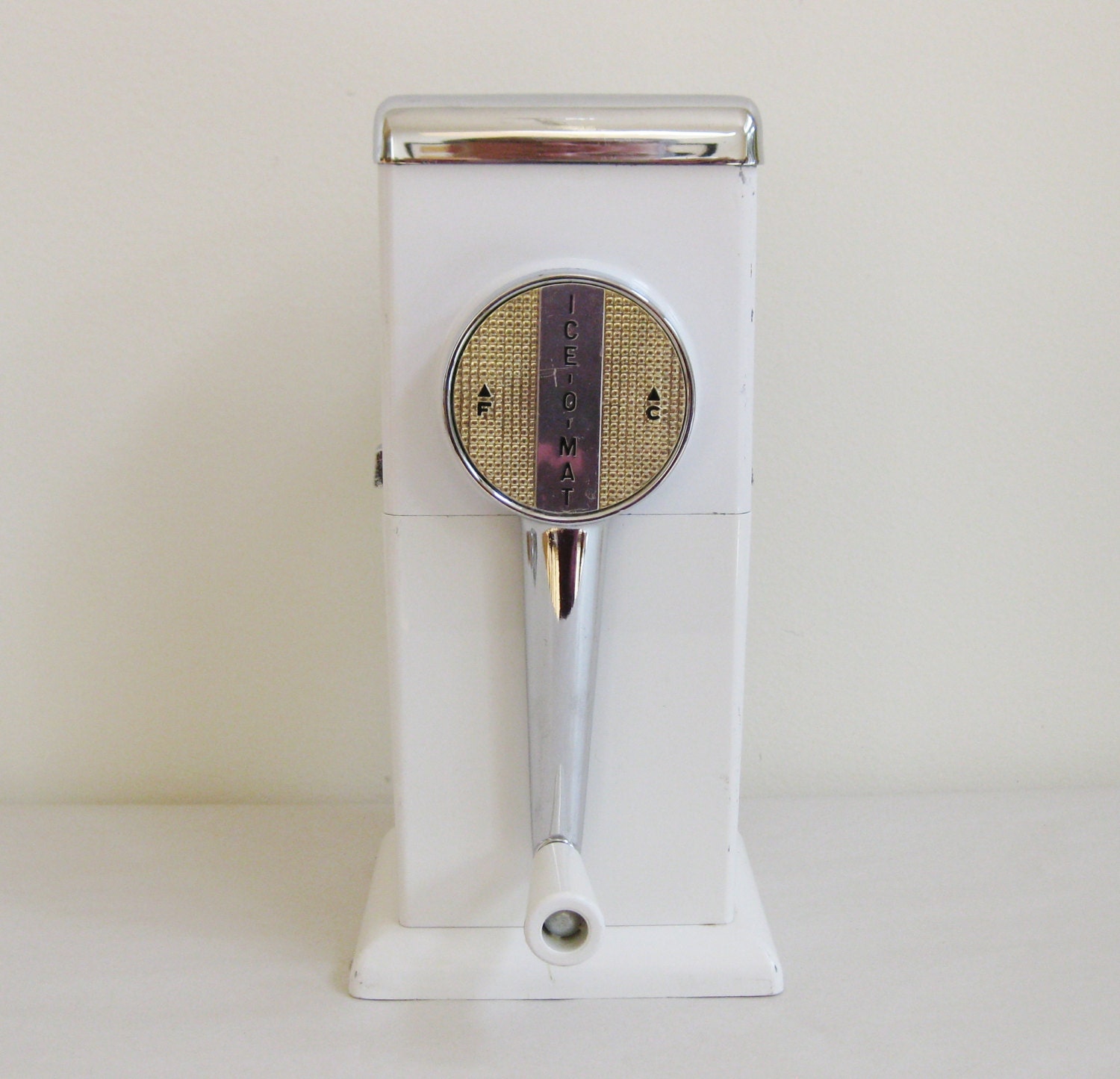 Ice O Mat Ice Crusher Machine Wall Mount or Counter by