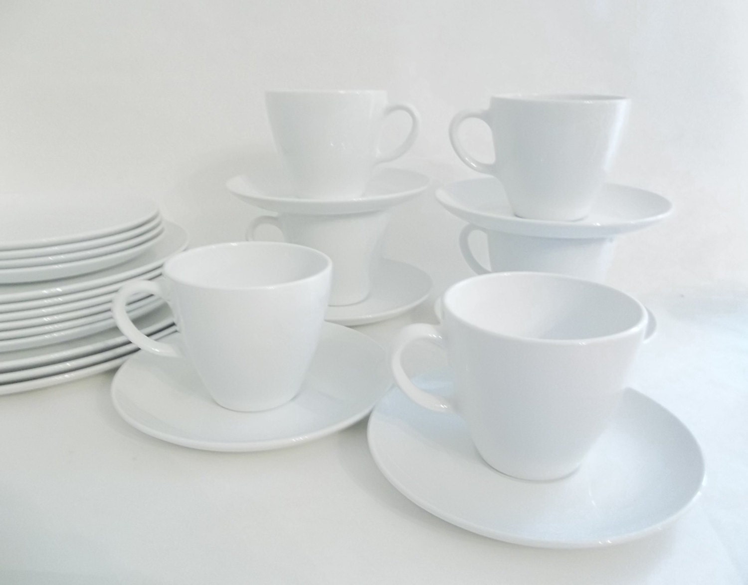 Centura DinnerWare White Coupe Set of 26 pcs Vintage Corning