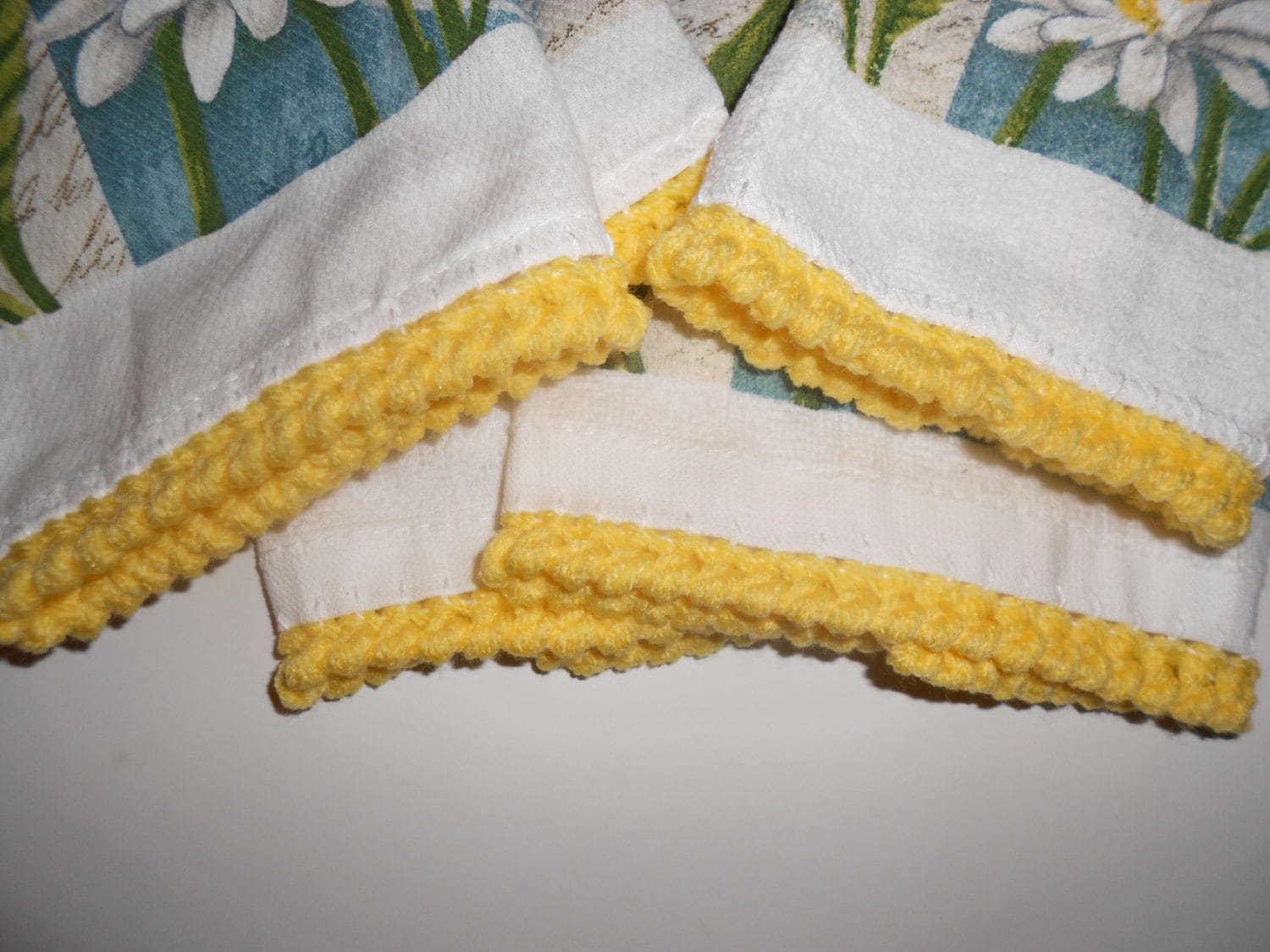 Daisy Kitchen Set Crochet Hanging Towels Dish Cloth Cotton