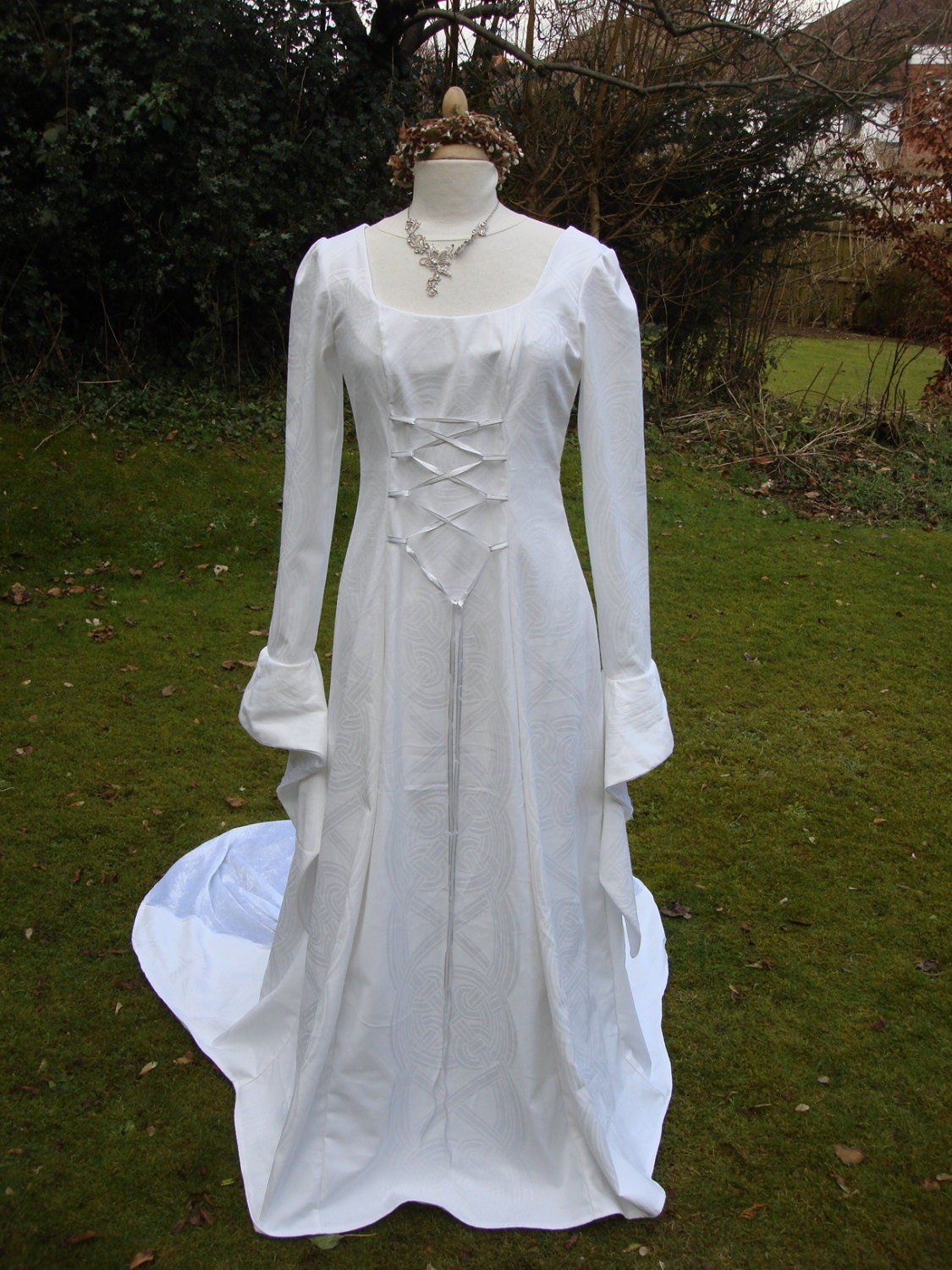 Celtic White goddess medieval renaissance Handfasting wedding