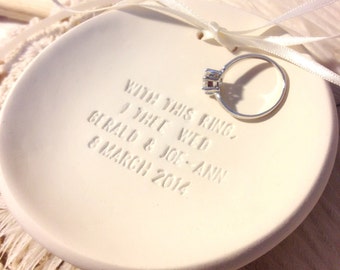 CUSTOM WORDING- Chic Minimalist Wedding Ring Bearer Bowl , Ring Dish ...