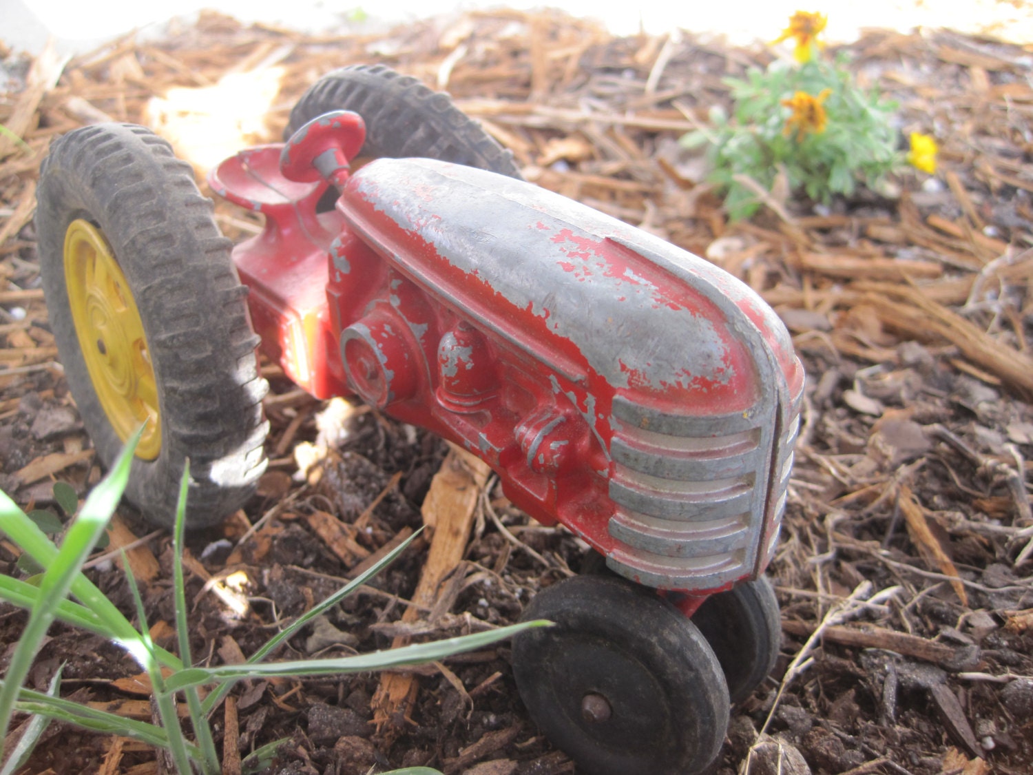 antique toy tractors