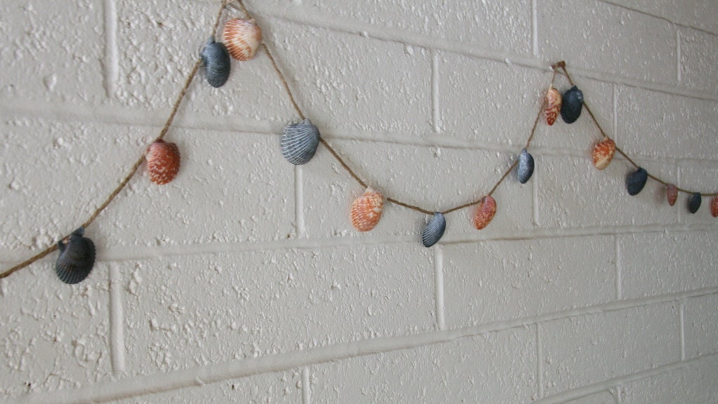 Seashell Garland - Christmas Garland - Nautical Beach Party Decoration - Wedding Garland