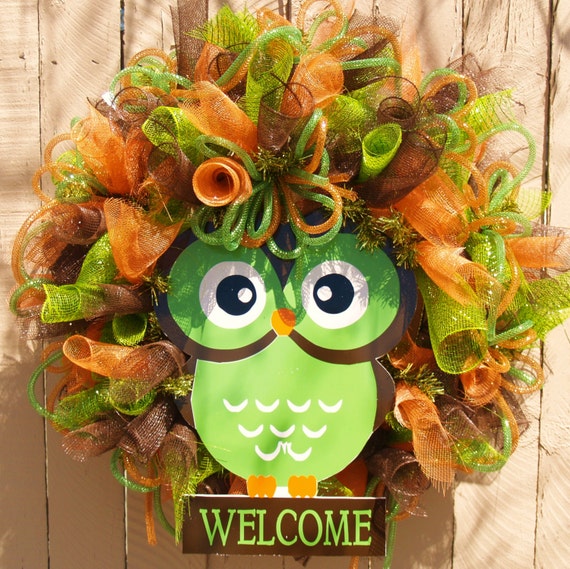 Fun Owl Deco Mesh Wreath for Summer and Fall