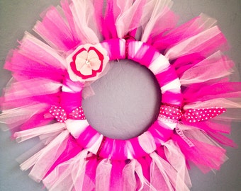Items similar to Breast Cancer Awareness TuTu Tulle Wreath with Hot ...