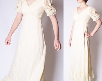 70s Vintage Crochet Lace Ivory Romantic Edwardian Long Boho Wedding Dress / Vintage Wedding Dress / Long 70s Wedding Dresses / 2296