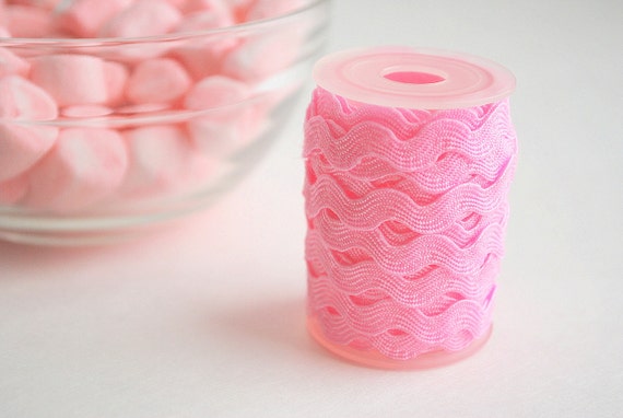 ON SALE Pink Ric Rac Trim, 4 yards 5 mm Pink Ric Rac A661 Il_570xn