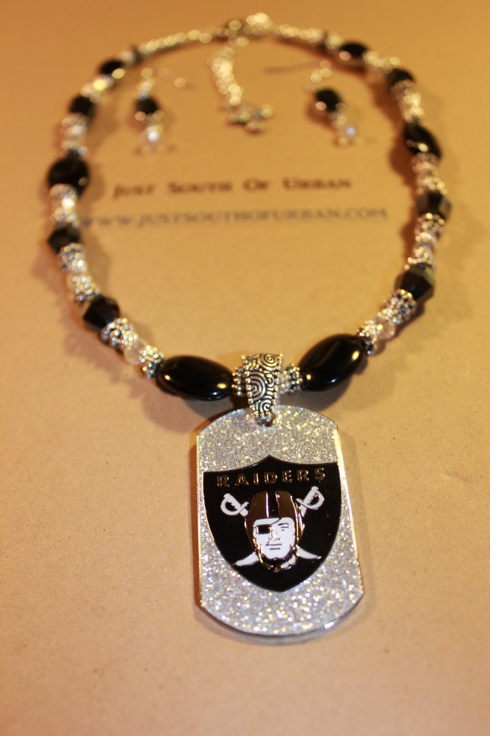 Raiders Jewelry Oakland Raiders Necklace and Earring Set