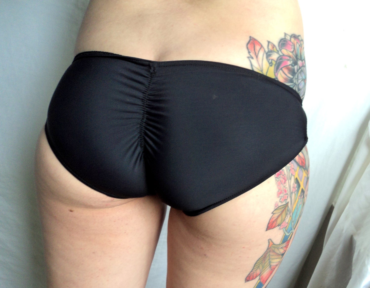 boy shorts bikini bottoms