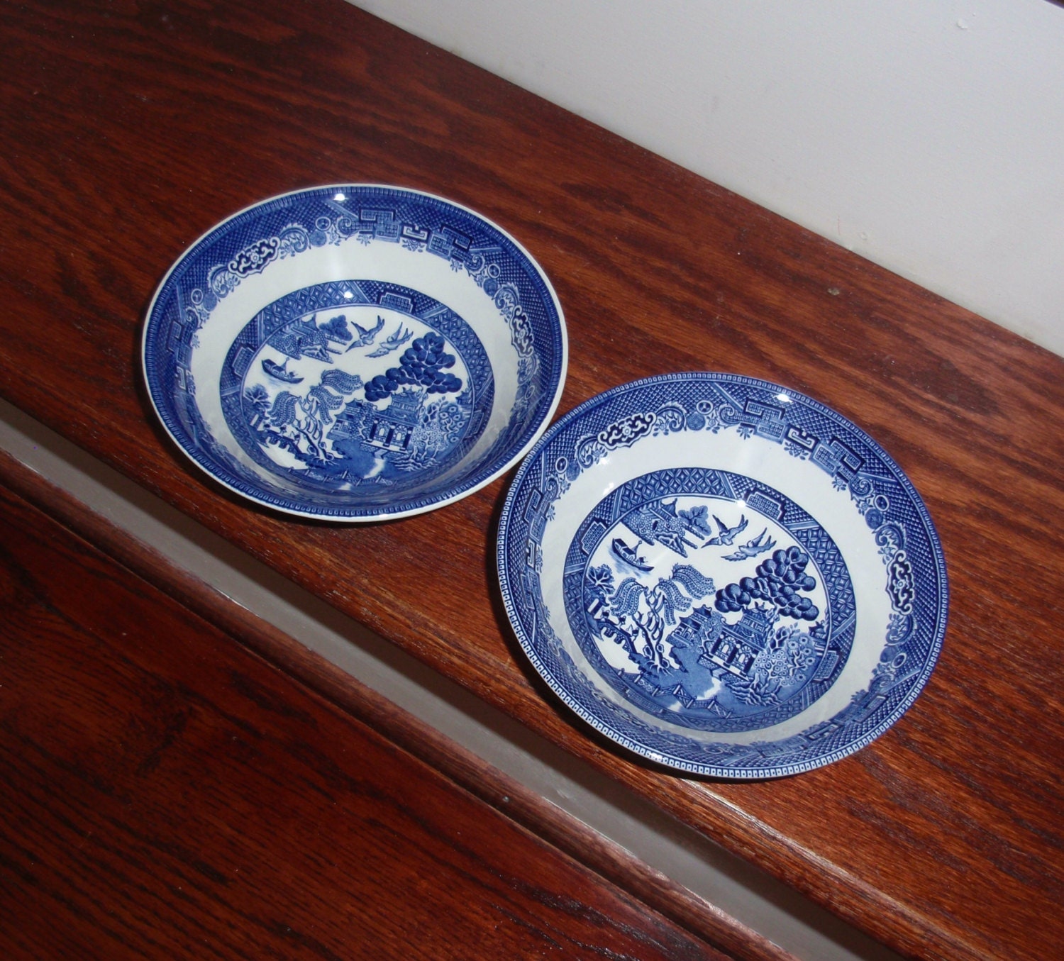 2 JOHNSON BROTHERS BLUE Willow Bowls 6 Coupe Cereal