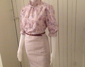 Vintage 1970s Polyester High Collared Floral Secretary Blouse