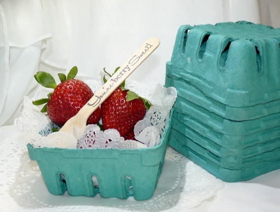 Berry Baskets 1/2 pint Crates-12 Perfect Serving Size , Fruit/ Candy Bars, FOOD TRUCKs, Weddings, Homemade Cookies - Gift Package - Favors Il_570xn
