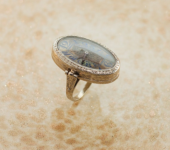 watch type ring