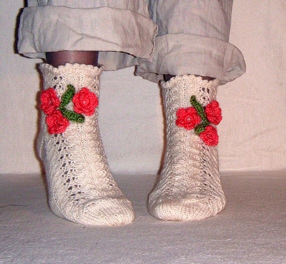 Knitted Socks/ Lace Pattern/ Top Down/ Crochet by EsDacelle