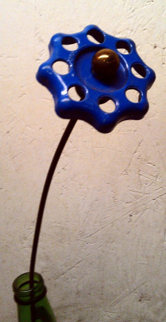 1 Recycled Garden Art Faucet Handle Flowers by junkfx by Junkfx