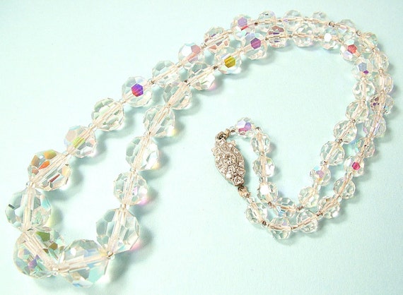 Vintage/ estate 1950s glam, aurora borealis crystal bead necklace, with paste clasp