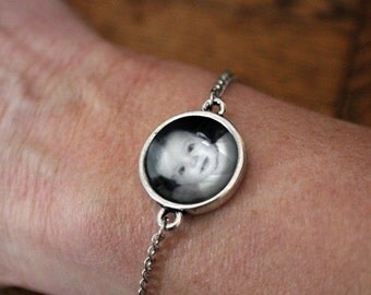 Custom Photo Bracelet - Personalized Simple Chain Bracelet with Photograph - Gift for Valentines Day, Mothers Day, Bridesmaids