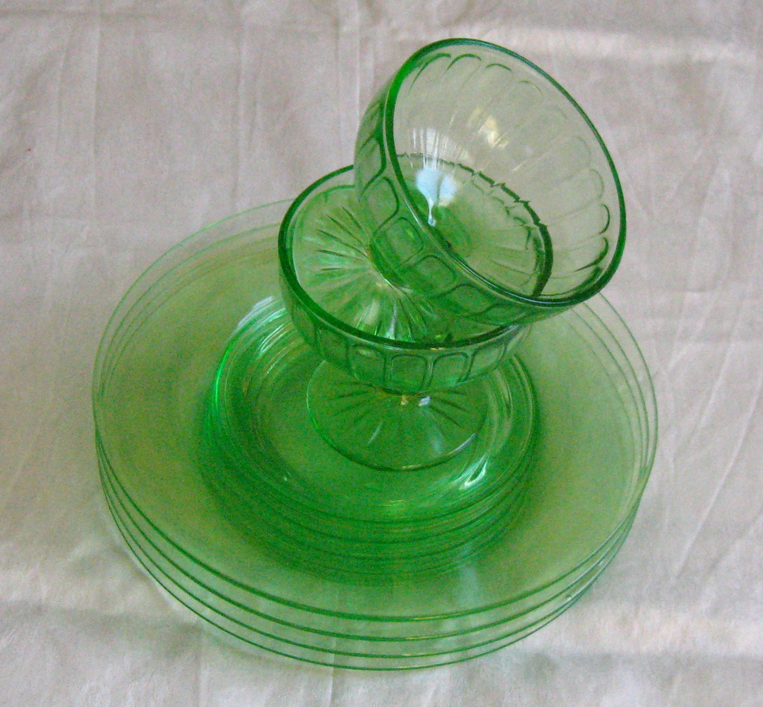 Six Pieces of GREEN DEPRESSION GLASS 1920s – Haute Juice