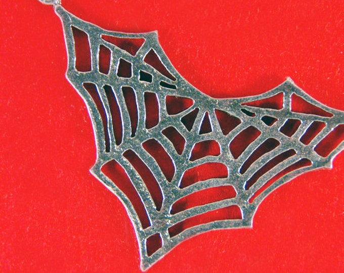 Pewter Spider Web Pendant Cut Out Double Link