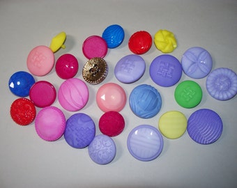 25 Large, Colorful, Shank Buttons, Lot 2270 (Free US Shipping)