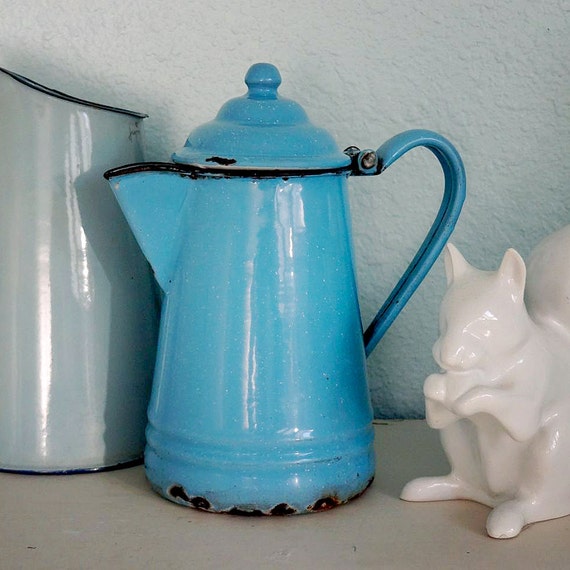 vintage enamelware coffee pot sky blue enamel with ribbed