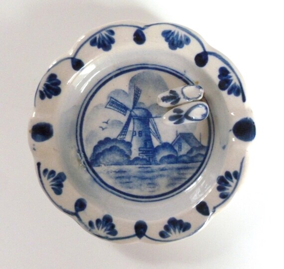 Mid Century Hand Painted Delft Holland Pottery Ashtray