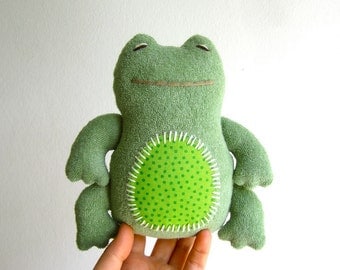 Frog, organic frog, green, cuddly, plush, soft, child, baby, gift, eco-friendly