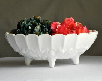 Vintage Milk Glass Bowl Fruit Bowl Milk Glass Home Decor Farmhouse Decor Serving Bowl Kitchen Decor From Country Home City Home.