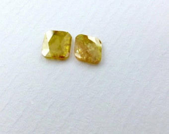DiAMOND SLiCES. Faceted. MATCHeD PAiR. Natural. Red / Rust Patterns on Yellow Body. 2 pc. 0.80 cts. 6.5x5.5 mm (Dia267)