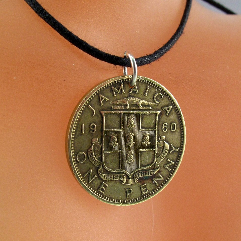 JAMAICAN NECKLACE . JAMAICA coin. jewelry. pendant. penny.