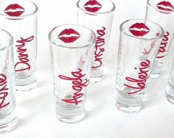 9 Bridesmaids shot glasses, bachelorette favors shot glasses with lips and name. Bridesmaid gift idea. Maid of honor gift idea. Wedding day