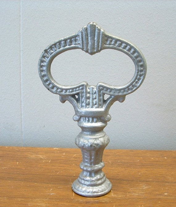 Vintage Art Deco Cast Iron Lamp or Smoking Stand Finial