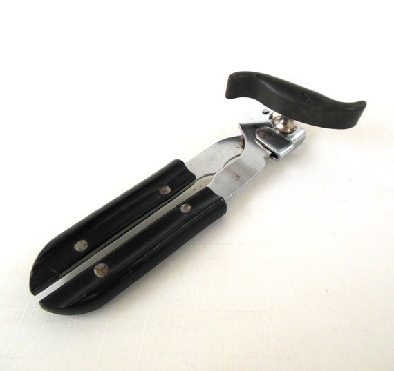 Vintage Flint Arrowhead Can Opener Ekco USA made