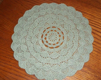 Crocheted Green Doily (p02)