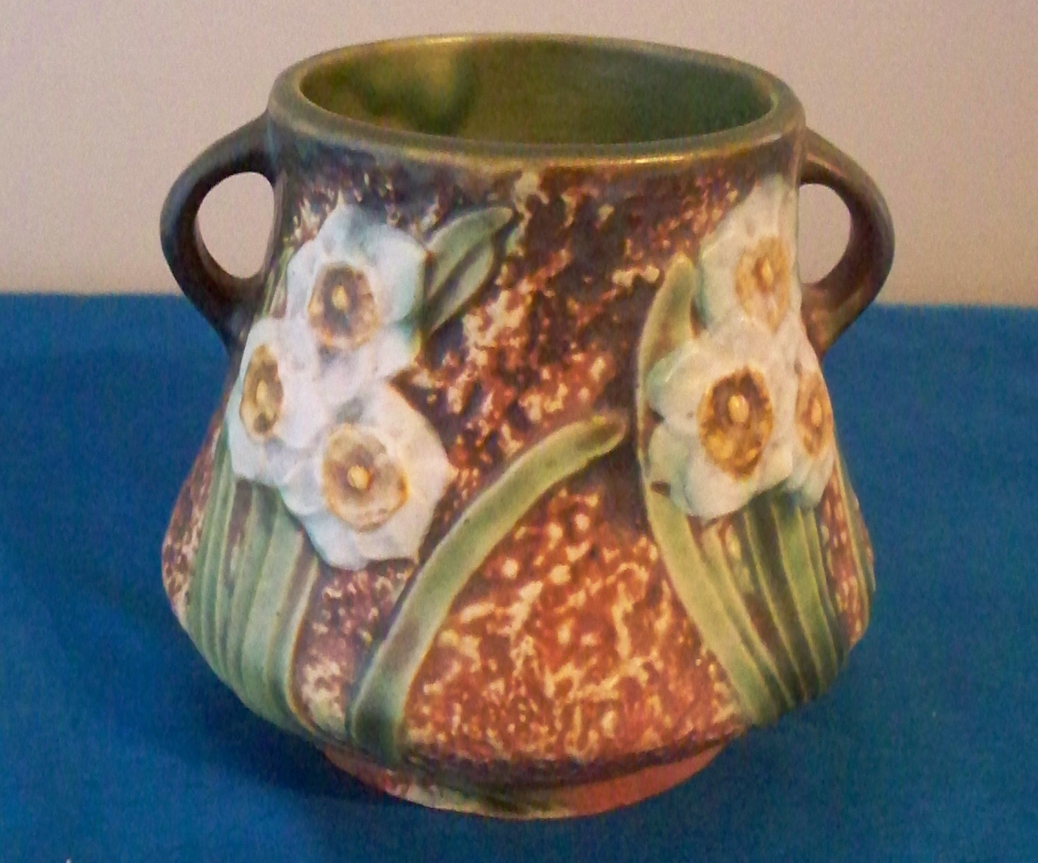 Roseville Pottery 1931 Jonquil Vase Dual Handled Ware 5394
