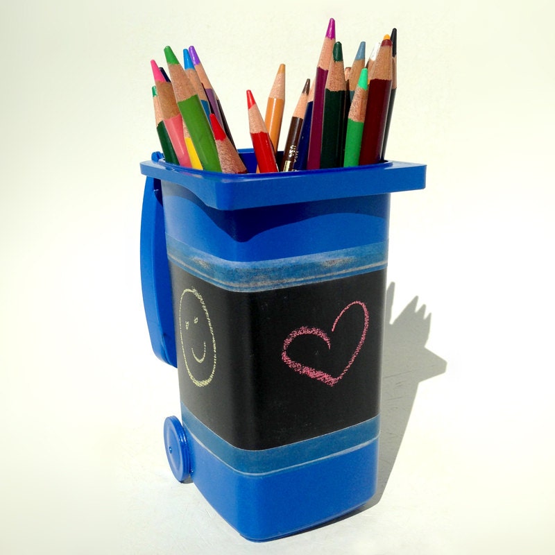 Mini Recycle Bin Pencil Holder Chalkboard Surface by ecoenthusiast