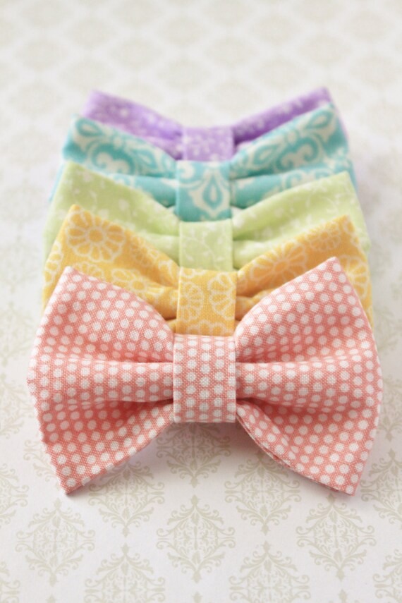 Items similar to Set of 5 Fabric Hair Bows in Pastel Rainbow Colors