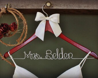 Wedding Dress Hanger, Personalized Bridal Hanger, Custom Wire Name Hanger, Bridal Gift, Bridal Shower, Bridal Shower Decor, Engagement Gift