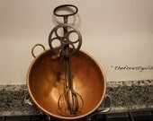 country kitchen cooking / smooth working 12 5/8"H stamp mark / larger size vintage egg beater country kitchen cooking / smooth working 12 5/8"H stamp mark / larger size vintage egg beater