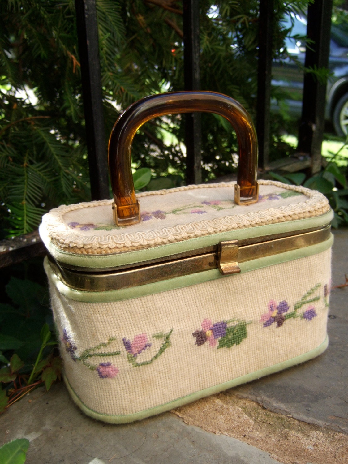 Charming Needlepoint Pastel Flower Box Bag c 1970
