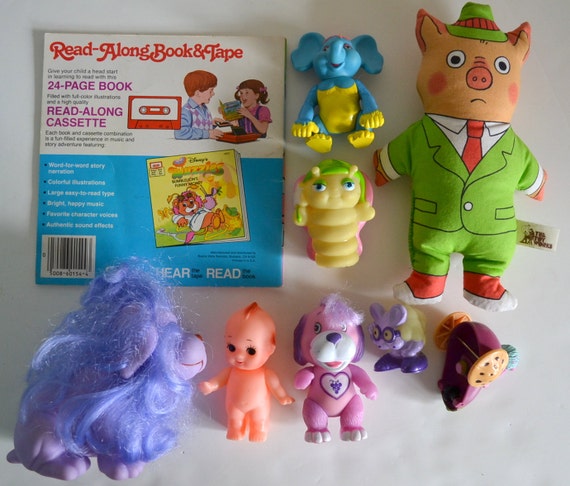 Items similar to Vintage Lot of 17 Toys