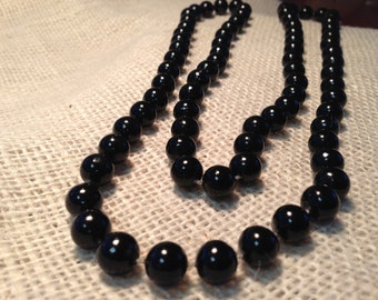 Vintage Necklace of Black Beads