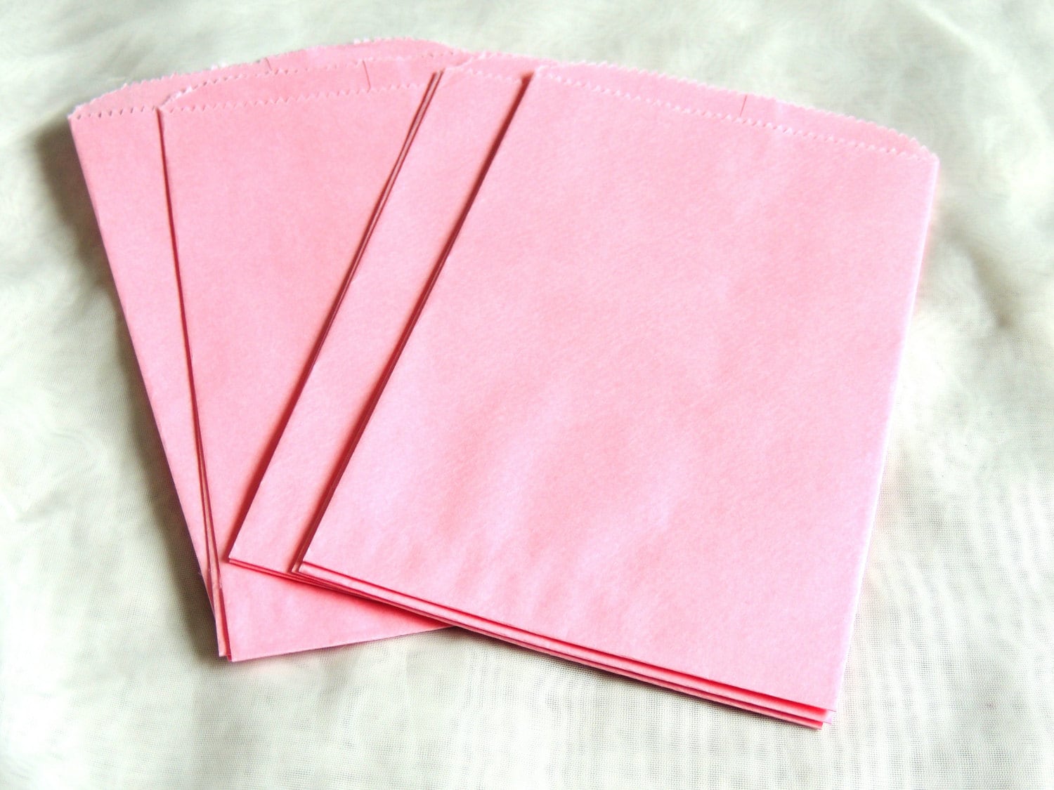 100 5 x 7 inch Pink Paper Bags Cute Colored Paper Party Bags