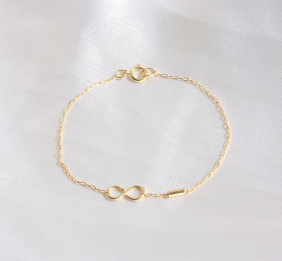 Gold Infinity Bracelet 14k gold filled bracelet by JulJewelry